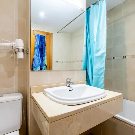 Townhouse In Fanabe Area 펜션 아데제