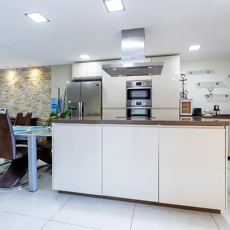 Townhouse In Fanabe Area * 아데제